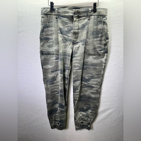 Express Camo Cropped Straight High Rise Jeans Pants Womens 12 Stretch Chic 2122 - Picture 1 of 10